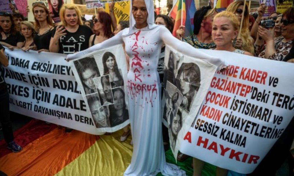 Women, LGBT people and students protest for rights in Turkey
