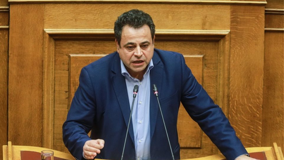 Για νέο εργασιακό μεσαίωνα, κατηγορεί ο Νεκτάριος Σαντορινιός τη Ν.Δ. (video)