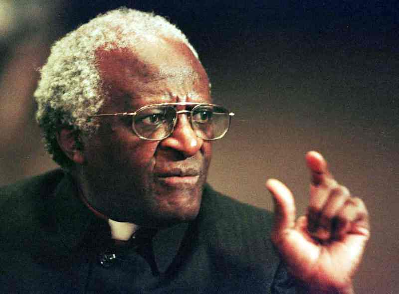 Anti-apartheid hero Archbishop Desmond Tutu dies aged 90