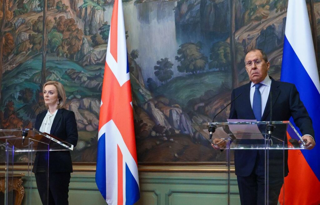 Συνάντηση Λαβρόφ – Τρους: Well, that didn’t work – Την άφησε… σύξυλη στην συνέντευξη Τύπου! (video)