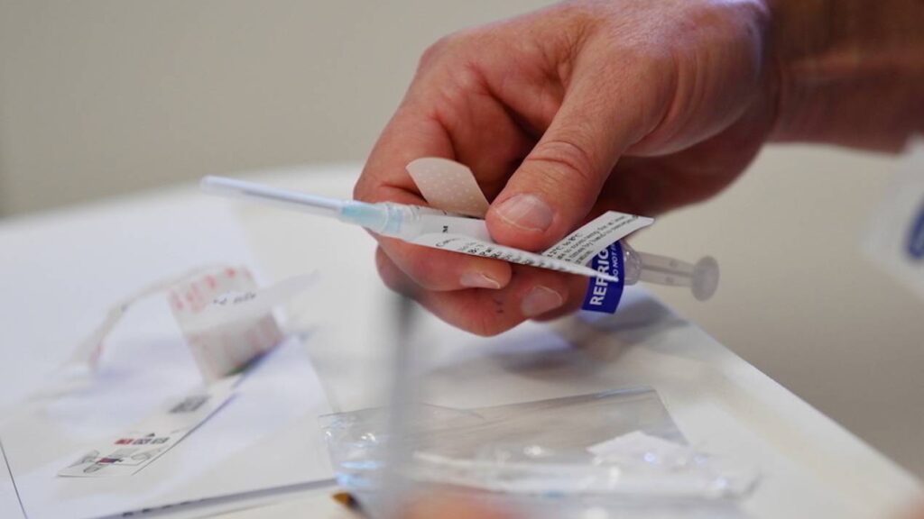 Στις 21 Φεβρουαρίου έρχεται το εμβόλιο της Novavax και τον Απρίλιο της Sanofi