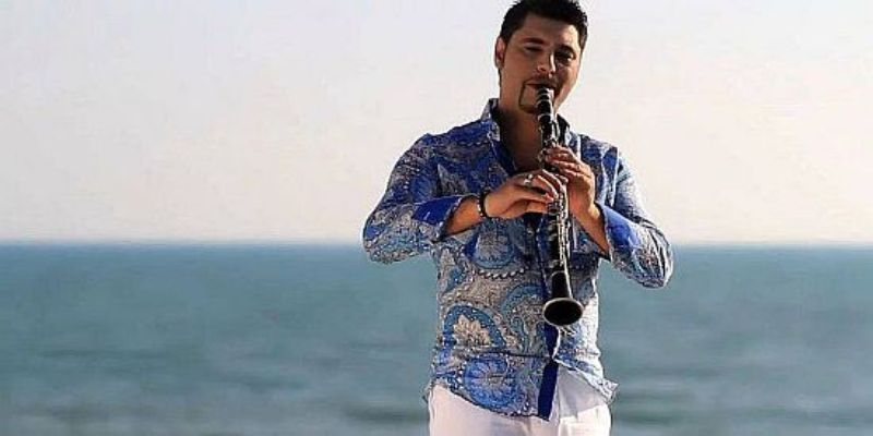 Οι ‘κλαρινογαμπροί’ της Νέας Δημοκρατίας πάνε… Πασόκ