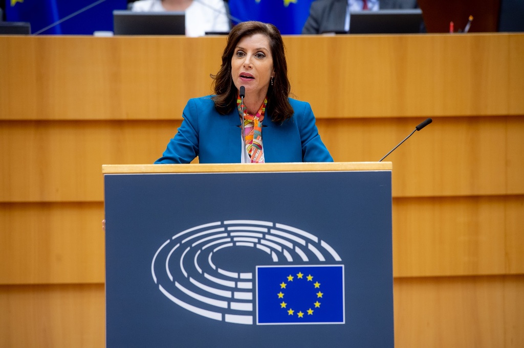 Άννα-Μισέλ Ασημακοπούλου στο Ε.Κ.: «Δεν θα επιτρέψουμε σε εχθρούς της Ελλάδας, όπου κι αν βρίσκονται, να τη συκοφαντούν χωρίς αποδείξεις και πειστήρια» (video)