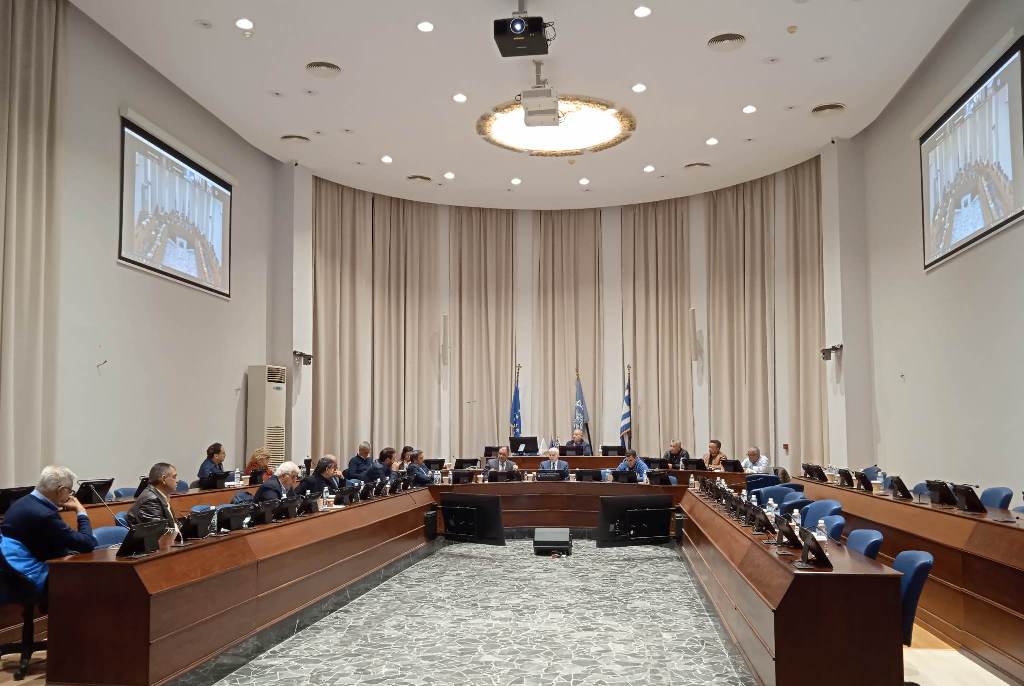 Ποιοι εκλέγονται δημοτικοί σύμβουλοι στη Ρόδο, τα ονόματα ανά Ενότητα – Ποιες έδρες θα κρατήσουν Καμπουράκης – Γερονικόλας;