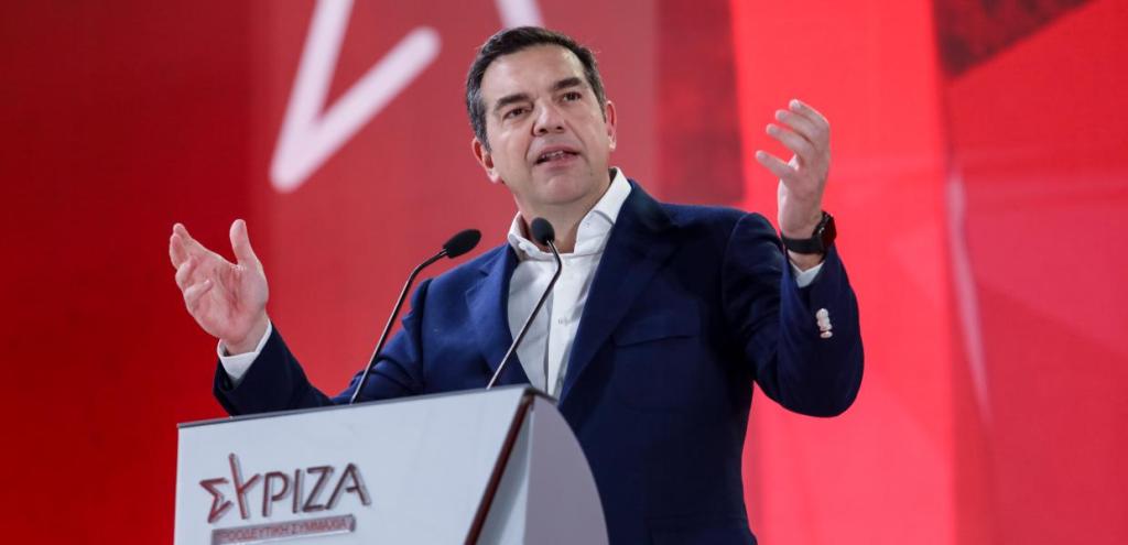 Αλ. Τσίπρας: Τα πειστήρια της κλοπής Μητσοτάκη βρίσκονται στα ράφια των σουπερμάρκετ, στους λογαριασμούς ρεύματος, στις τιμές της βενζίνης (video)
