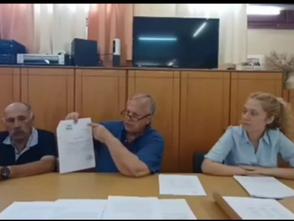 Απαντήσεις Διακομιχάλη στο Ν.Κρούσκο για το έργο τηλεμετρίας της ΔΕΥΑΚ και την άσφαλτο