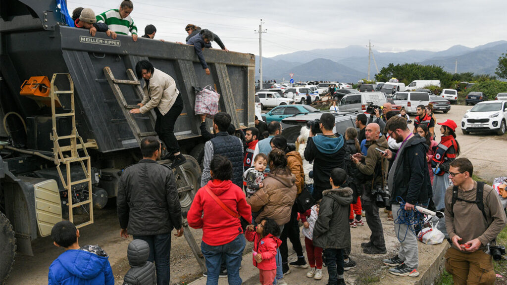 Nagorno-Karabakh: Armenia says 100,000 refugees flee region