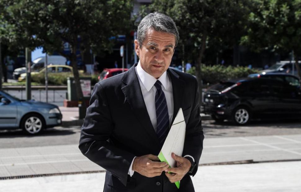 Ευρωεκλογές: ”Κλειδωμένη” φαίνεται να έχει την απόφασή του ο Λοβέρδος – Όλο κ πιο κοντά με τη ΝΔ