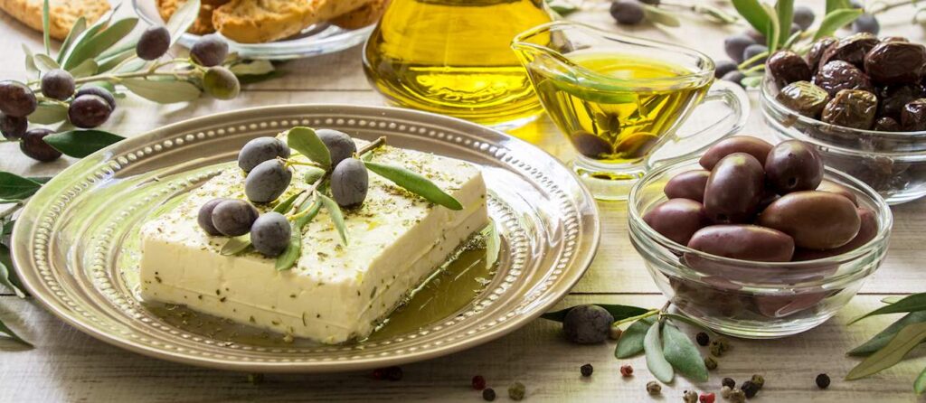 TasteAtlas: Τα ελληνικά τυριά ανάμεσα στα 50 δημοφιλέστερα του κόσμου! | Πολλά από τα νησιά μας | Λίστα
