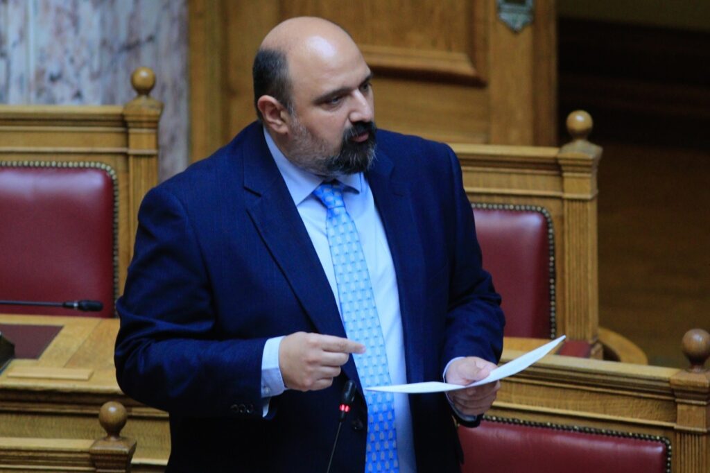 Τριαντόπουλος: Παραιτούμαι μόλις συσταθεί η Προανακριτική για τα Τέμπη – Μαρινάκης: Παραιτήθηκε καθαρά για λόγους αξιοπρέπειας (video)