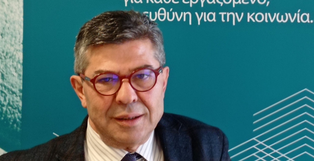 Μανώλης Σαββής: “Δεν απεμπολείς 50 εκ. ευρώ ως Δήμος, για να απαξιώσεις έναν σύμβουλο που παραιτήθηκε” (ηχητικό)