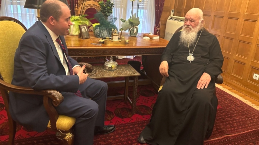 Αρχιεπίσκοπος Αθηνών: «Θετική εξέλιξη η εκλογή Τραμπ»