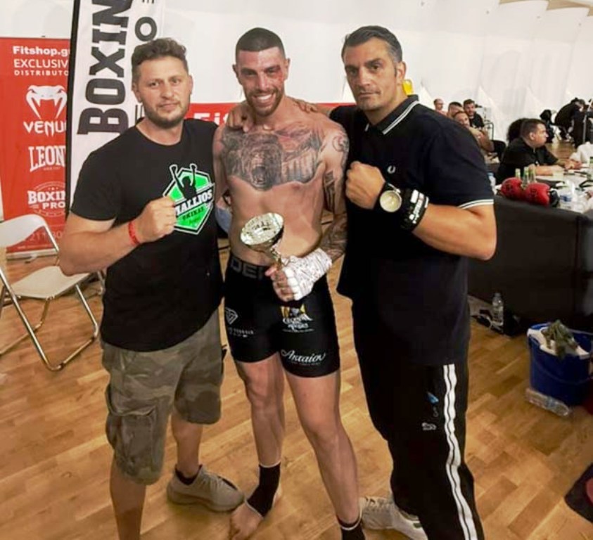 Επαγγελματικό kick boxing με όρους Κ1: O Βαγγέλης Τζωρζής νίκησε τον Βασίλη Καραγκιόζη στον ‘Αγώνα της Βραδιάς’ στο Striking Heroes