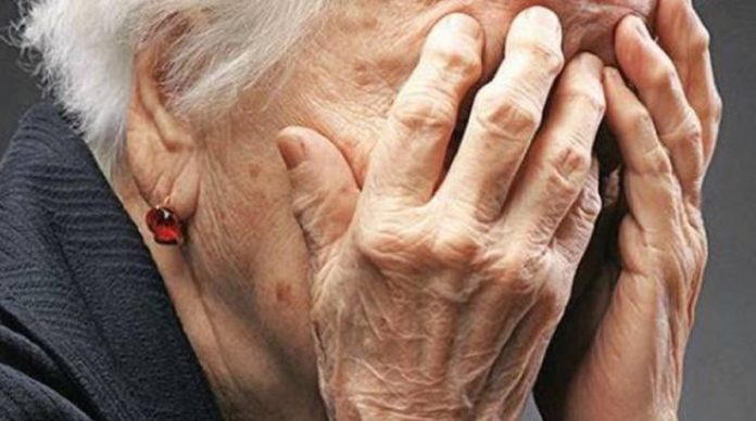 Ανατροπή-στη-φρικιαστική-υπόθεση-των-Τρικάλων-και-τη-μητέρα-που-β@@@@-από-τον-γιο-της
