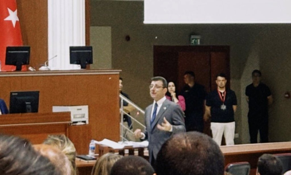 Τουρκία: Ποινή φυλάκισης ενός έτους και 8 μηνών στον Εκρέμ Ιμάμογλου – Του επιτρέπεται η πολιτική δράση
