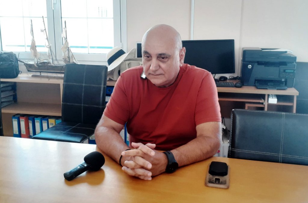 Παραιτείται από την ΑΝΕΚ ο Σταμάτης Κουτούζης – «Δυσμενές το περιβάλλον, ισχνές οι προοπτικές» (videos)