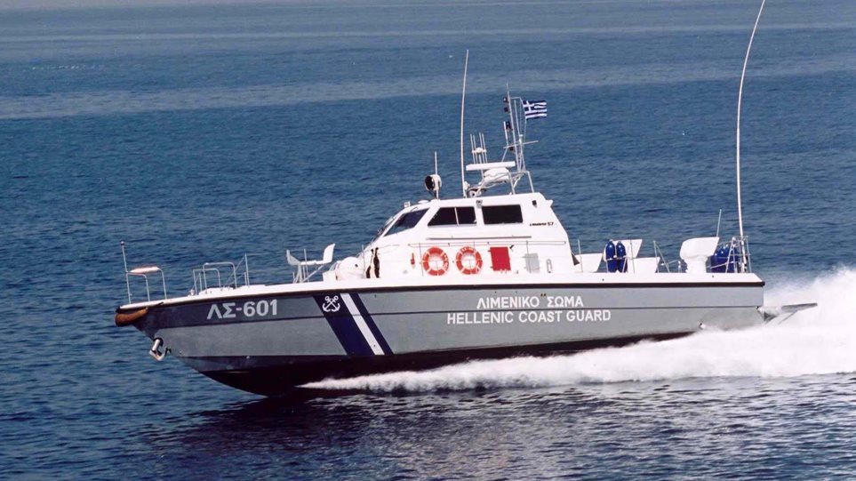 Έκτακτο-–-Θρίλερ-σε-εξέλιξη-–-Μεγάλη-έρευνα-για-να-τον-βρουν-στη-θάλασσα-–-Άνδρας-έπεσε-από-πλοίο-που-εκτελούσε-το-δρομολόγιο…