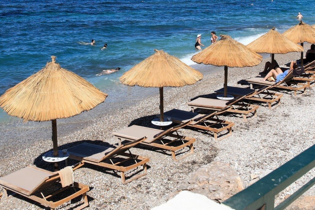 Εκστρατεία ελέγχων στις τουριστικές περιοχές – Τα “έξυπνα όπλα” και οι “καμπάνες”