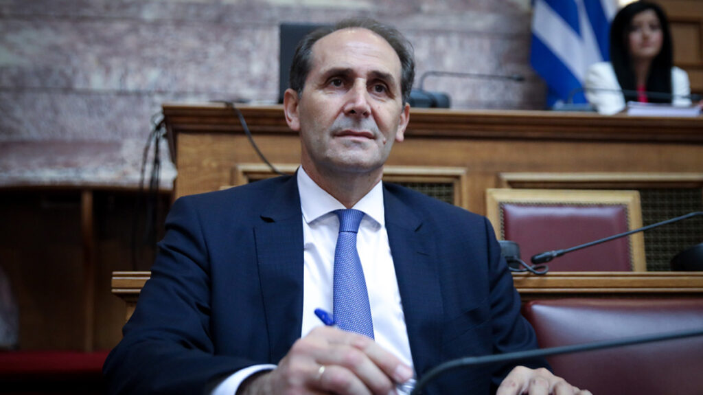 Απόστολος Βεσυρόπουλος: Σύσσωμος ο πολιτικός κόσμος αποχαιρετά τον γραμματέα της ΚΟ της ΝΔ – Οι συλλυπητήριες δηλώσεις