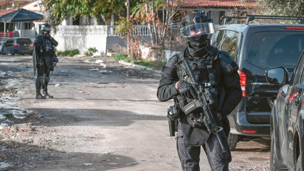 Ούτε ένας αστυνομικός στη Ρόδο για την αντιμετώπιση της παραβατικότητας των Ρομά! – Σε ποιους καταυλισμούς θα μπουν 300 αστυνομικοί