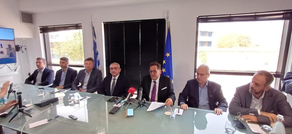 Τη χρηματοδότηση προλεμέτης για τη διάβρωση της ακτής από τις Κάτω Πέτρες έως και την Κρεμαστή ανακοίνωσε η Ένωση Ξενοδόχων Ρόδου (pics n video)