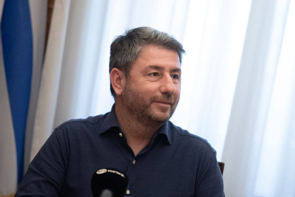 Ανδρουλάκης: 8 δεσμεύσεις για το ιδιωτικό χρέος