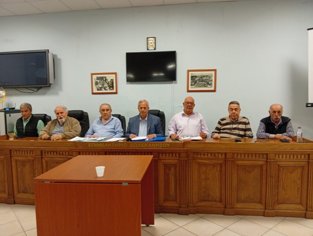 Η εκδοχή Δημ. Διακομιχάλη και πρώην διοίκησης της ΑΝΕΚ για τα οικονομικά της εταιρείας, τους ναυτεργάτες και το «Νήσος Κάλυμνος» -Video